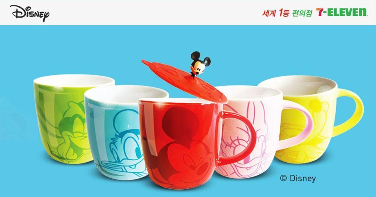 韓國7-11便利商店推出的迪士尼系列杯子，造型可愛，是吸引顧客的獨特商品。